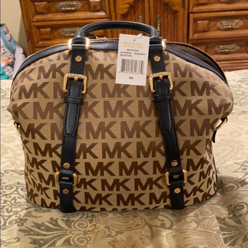 Micheal Kors Bedford bag